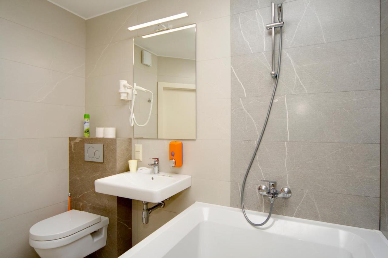 Arena Apartments Kiev Ngoại thất bức ảnh